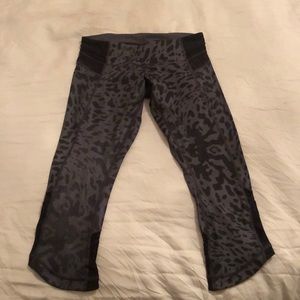 Lululemon crop leggings